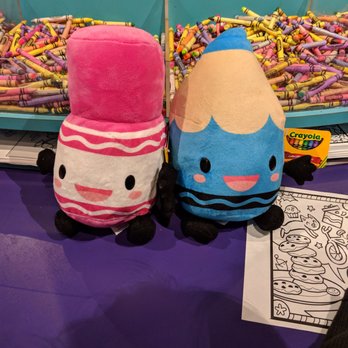 Crayola Experience - Stuff toys from the crawl machine - Amusement Parks Near Me - Orlando, Florida