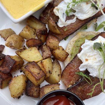 Le Sel Bistro - Benedict - Breakfast & Brunch Near Me - Tacoma, Washington Le Sel Bistro - Benedict - Breakfast & Brunch Near Me - Tacoma, Washington