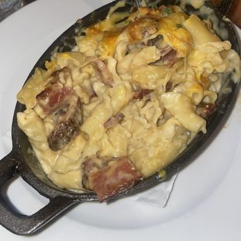 The Barrow House - Bacon Mac and cheese. Needed way more cheddar cheese. I don't even think it had any in there. I've had better. - New American Near Me - Clifton, New Jersey