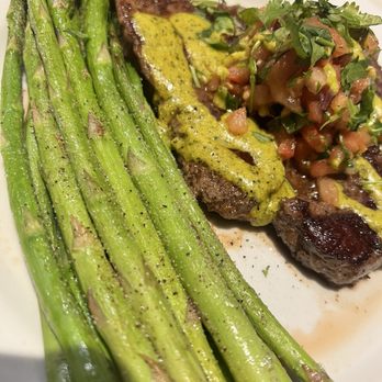 Chili's - Guiltless Sirloin - 10 *oz. - American Near Me - Fremont, California Chili's - Guiltless Sirloin - 10 *oz. - American Near Me - Fremont, California