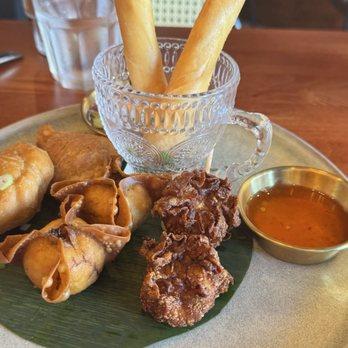 Atit Thai Restaurant - Atit Platter - Thai Near Me - New Rochelle, New York Atit Thai Restaurant - Atit Platter - Thai Near Me - New Rochelle, New York