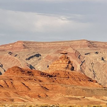 Mexican Hat Rock - Landmarks & Historical Buildings Near Me - Mexican Hat, Utah Mexican Hat Rock - Landmarks & Historical Buildings Near Me - Mexican Hat, Utah