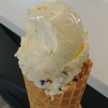 The Creamery - Hard pack lemon and cookie dough - Ice Cream & Frozen Yogurt Near Me - Polk City, Iowa