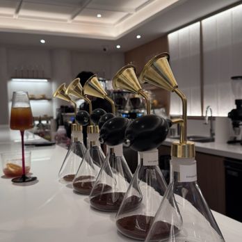 Denovia - Coffee & Tea Near Me - Toronto, Ontario