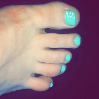 Visual Change Beauty Salon - The cute color and design almost makes up for my oddly shaped toes - Nail Salons Near Me - Hawthorne, California Visual Change Beauty Salon - The cute color and design almost makes up for my oddly shaped toes - Nail Salons Near Me - Hawthorne, California