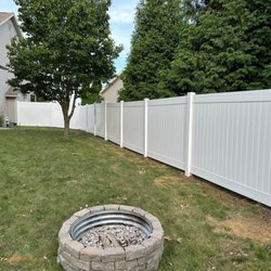 Heaths Outdoor Services - Vinyl Fencing
