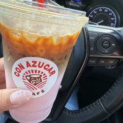Con Azucar Cafe - DUVALIN ICED LATTE