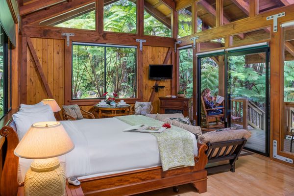 Volcano Village Lodge by null