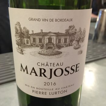 Ellie's - Wine selection at the bar - Breakfast & Brunch Near Me - Providence, Rhode Island