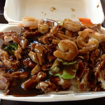 Chicken Bowl - Beef and Shrimp combo with veggies and noodles....simply amazing! - Japanese Near Me - Simi Valley, California Chicken Bowl - Beef and Shrimp combo with veggies and noodles....simply amazing! - Japanese Near Me - Simi Valley, California