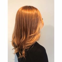 Salon Fuss - Strawberry added to her blonde