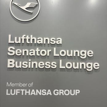 Lufthansa Senator Lounge - Airport Lounges Near Me - Stuttgart, BW
