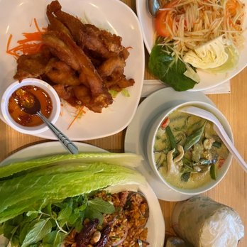 Supa Thai - Crispy rice salad,green papaya salad l,fry chicken,green chicken curry and sticky rice. - Thai Near Me - Kapolei, Hawaii Supa Thai - Crispy rice salad,green papaya salad l,fry chicken,green chicken curry and sticky rice. - Thai Near Me - Kapolei, Hawaii
