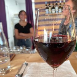 Twisted Vine Wine Shop & Bar - Rioja