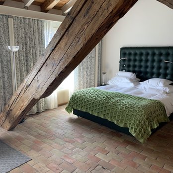 Widder Hotel - 4th floor spacious room. - Hotels Near Me - Zurich, ZH