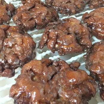 Donut Outlet - chocolate donuts on a cooling rack - Donuts Near Me - Willis, Texas Donut Outlet - chocolate donuts on a cooling rack - Donuts Near Me - Willis, Texas