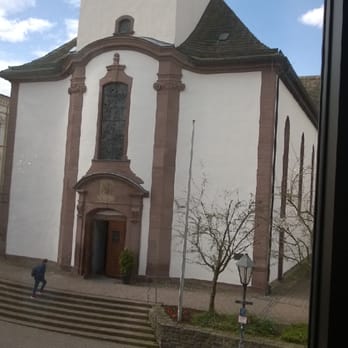 Cafe Pammel - Ausblick Richtung kath. Kirche - Cafes Near Me - Höxter, NW Cafe Pammel - Ausblick Richtung kath. Kirche - Cafes Near Me - Höxter, NW