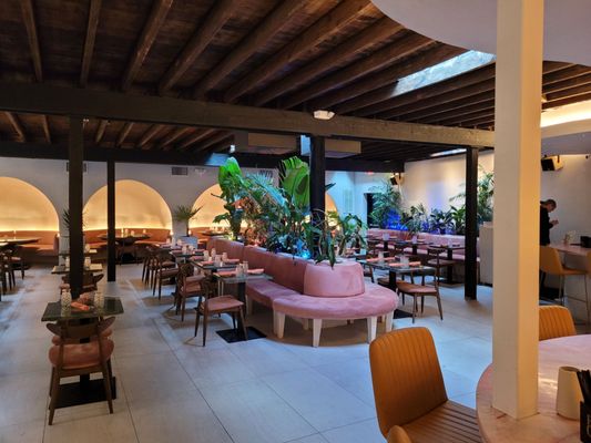 Aaktun Coffee, Restaurant and Bar by null