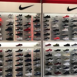Shoe Palace