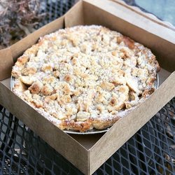 Sucre Baking Company - Apple pie with crumb topping