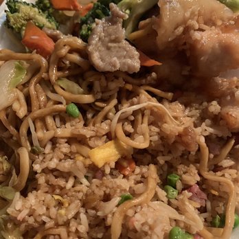 Lucky House Express - Orange chicken and beef with broccoli - Chinese Near Me - Manteca, California