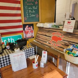 Willie's BBQ - Kitch