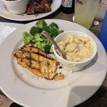 Rumor Reel - Salmon, broccoli and Mac and cheese - Seafood Near Me - Pasadena, Maryland Rumor Reel - Salmon, broccoli and Mac and cheese - Seafood Near Me - Pasadena, Maryland