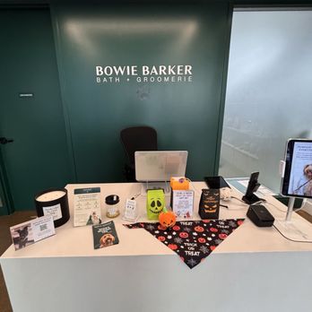 Bowie Barker South Loop - Pet Groomers Near Me - Chicago, Illinois