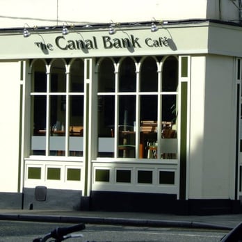 The Canal Bank Cafe - Burgers Near Me - Dublin, D