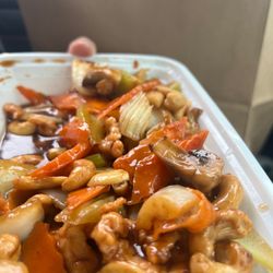 Gourmet Wok - Chicken W. Mixed Vegetables And Cashew Nuts