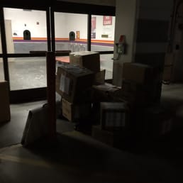 Mistreated Customer by providing wrong access number and told to pull out everything from the elevator that was already loaded. Mistreated Customer by providing wrong access number and told to pull out everything from the elevator that was already loaded.