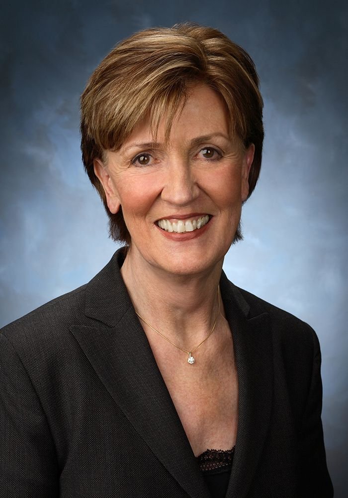 ANDREE SHIELDS BAIRD & WARNER HINSDALE Updated May 2024 25 West