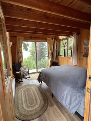 NW Comfy Cabins Vacation Rentals by null