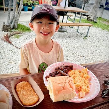 DeLuna's cafe - Steak, Eggs & Hash Browns - Food Trucks Near Me - Stock Island, Florida DeLuna's cafe - Steak, Eggs & Hash Browns - Food Trucks Near Me - Stock Island, Florida
