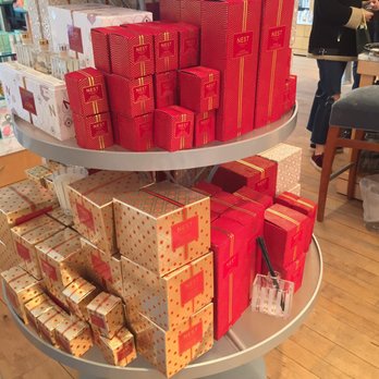 Bluemercury - Scented candles section, they have a soothing aromatic scent, and great to set a mood in your home/room. Good for gifts! (12/18/2017) - Cosmetics & Beauty Supply Near Me - Princeton, New Jersey Bluemercury - Scented candles section, they have a soothing aromatic scent, and great to set a mood in your home/room. Good for gifts! (12/18/2017) - Cosmetics & Beauty Supply Near Me - Princeton, New Jersey