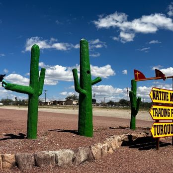 Dolan Springs Trading Post - Arts & Crafts Near Me - Dolan Springs, Arizona Dolan Springs Trading Post - Arts & Crafts Near Me - Dolan Springs, Arizona