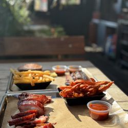 Black Dog Smoke & Ale House