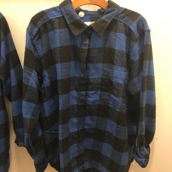 American Eagle Outfitters - Men's Clothing Near Me - Gilbert, Arizona