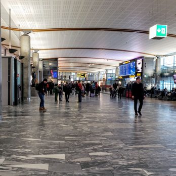 Oslo Lufthavn - Corridor at OSL - Airports Near Me - Gardermoen, 02