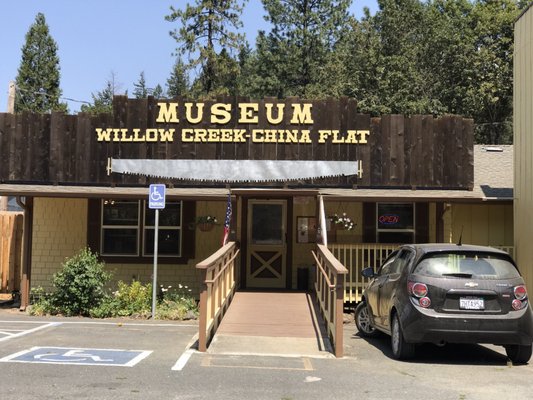 Willow Creek China Flat Museum by null