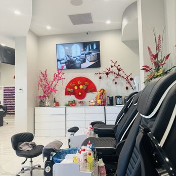 Nailistique Nail Lounge - Inside - Skin Care Near Me - Springfield, Missouri Nailistique Nail Lounge - Inside - Skin Care Near Me - Springfield, Missouri