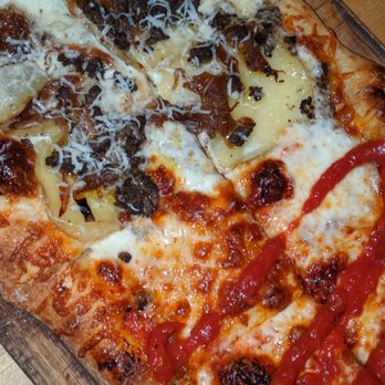 The Parlour - Half gold member, half plain Jane - Pizza Near Me - Vancouver, British Columbia The Parlour - Half gold member, half plain Jane - Pizza Near Me - Vancouver, British Columbia