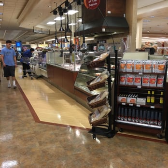 Lunds & Byerlys - Grocery Near Me - Maple Grove, Minnesota