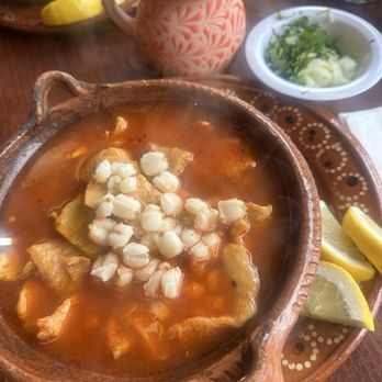 El Cantarito - Menudo with homemade corn tortillas! Chef's kiss! - Mexican Near Me - Placentia, California El Cantarito - Menudo with homemade corn tortillas! Chef's kiss! - Mexican Near Me - Placentia, California