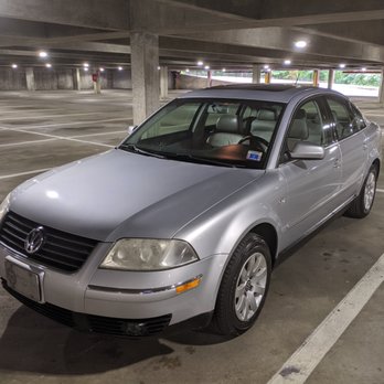 KleenKarz - Another outstanding job today by Antonio Bowden of KleenKarz. He comes to you. This 2001.5 VW has 262,824 miles on it. Original paint, trim. - Auto Detailing Near Me