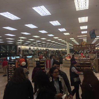 Buc-ee's - Gas Stations Near Me - New Braunfels, Texas
