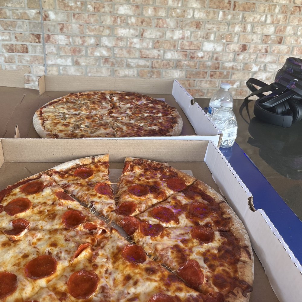 Beer Express - Beautiful patio - Pubs Near Me - Nicholson, Pennsylvania