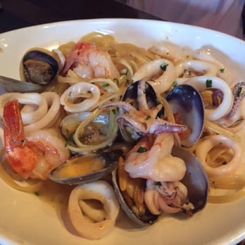 Alessa - Seafood linguine - Italian Near Me - Laguna Beach, California Alessa - Seafood linguine - Italian Near Me - Laguna Beach, California