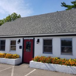 What a cute building they have and it is so well kept! #hanoverma #hanover #breakfast #nomnomnom What a cute building they have and it is so well kept! #hanoverma #hanover #breakfast #nomnomnom