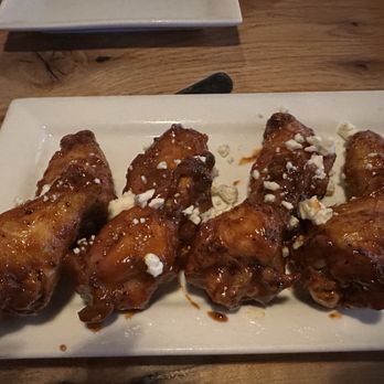 The Crooked Spoon Gastropub - K.G.B wings were "killer" and finger licking good - Gastropubs Near Me - Clermont, Florida